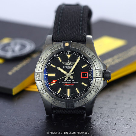 Pre-owned Breitling Avenger Blackbird 44 v1731110/bd74/109w