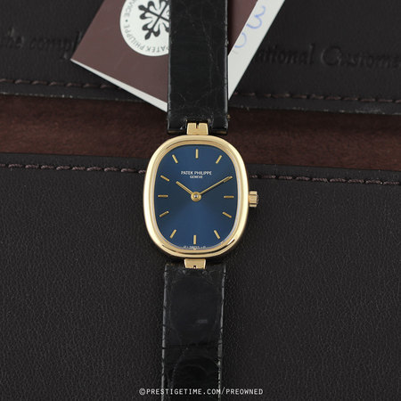 Pre-owned Patek Philippe Golden Ellipse Quartz Petite 4764J