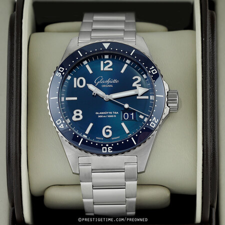 Pre-owned Glashutte Original SeaQ Panorama Date 43.2mm 1-36-13-02-81-70