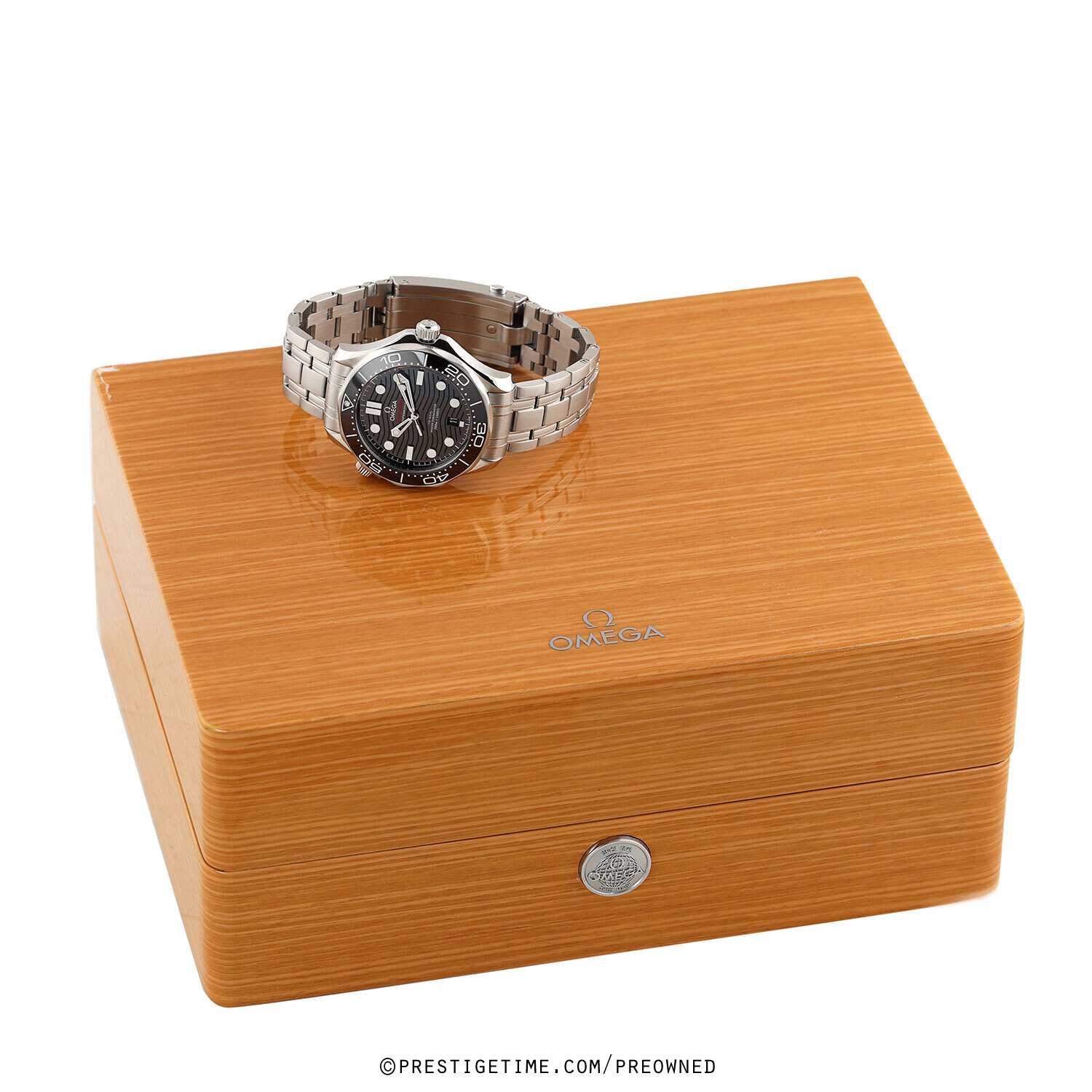 Pre-owned Omega Seamaster Diver 300m Co-Axial Master Chronometer