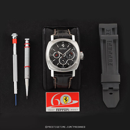 Pre-owned Panerai Ferrari Perpetual Calendar 45mm fer00015