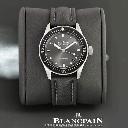 Pre-owned Blancpain Fifty Fathoms Bathyscaphe Automatic 38mm 5100b-1110-b52a