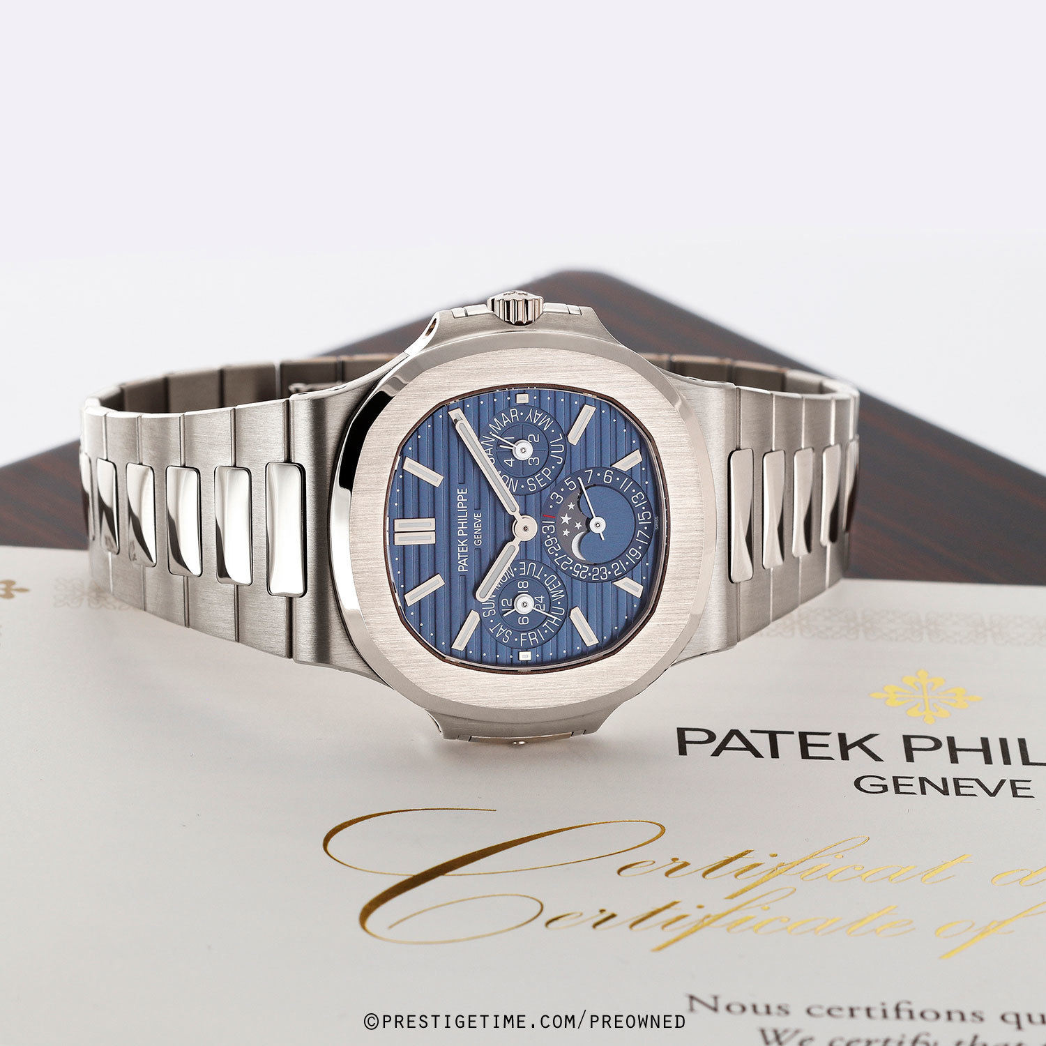 Pre-owned Patek Philippe 2021 UNWORN Nautilus Perpetual Calendar 5740/1g-001