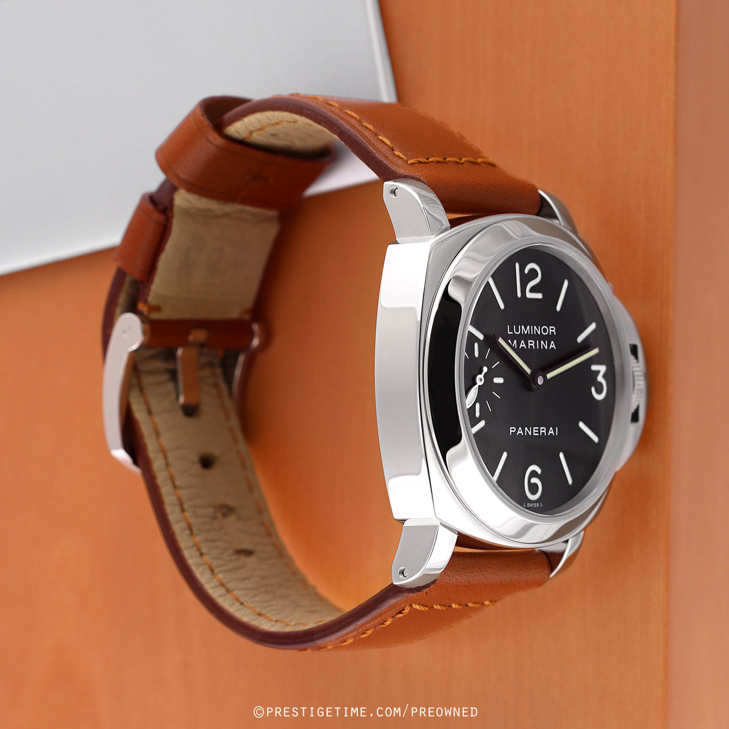 Pre-owned Panerai Luminor Marina 44mm pam00111