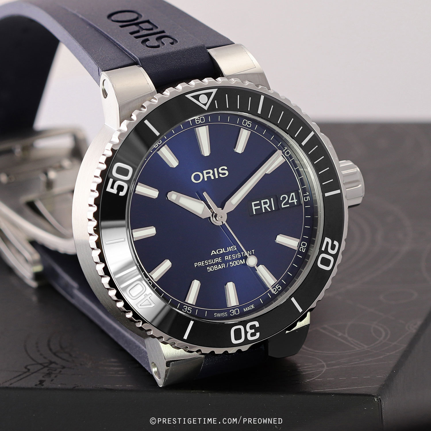 Pre-owned Oris Aquis Day Date 01 752 7733 4135-07 24 65EB