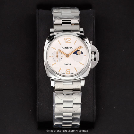 Pre-owned Panerai Luminor Due Luna 38mm pam01301