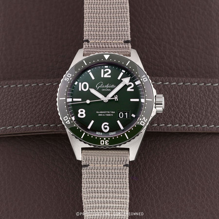 Pre-owned Glashutte Original SeaQ Panorama Date 43.2mm 1-36-13-07-83-34