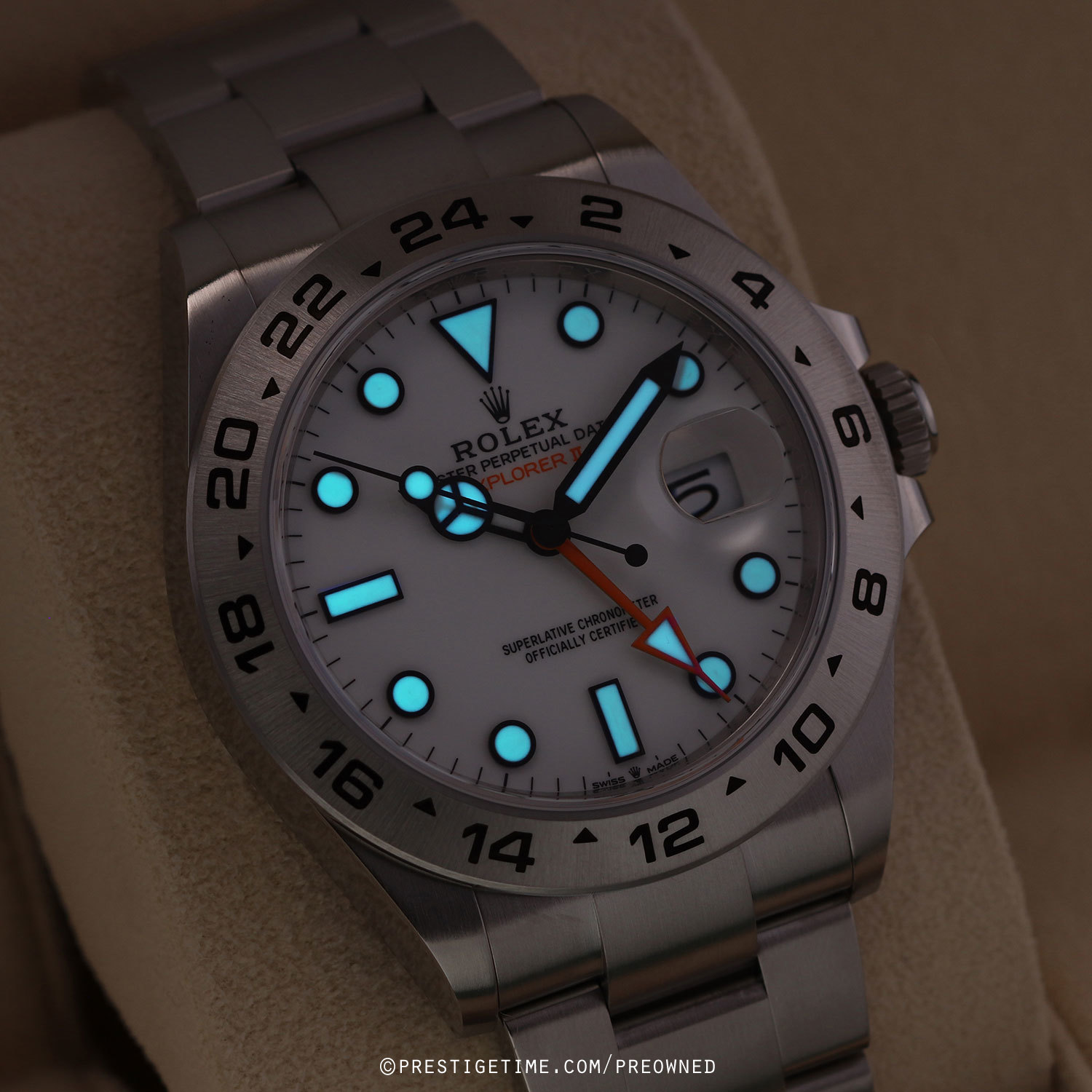 Explorer Rolex Lume Color Pre-owned Rolex Explorer II 42mm 226570