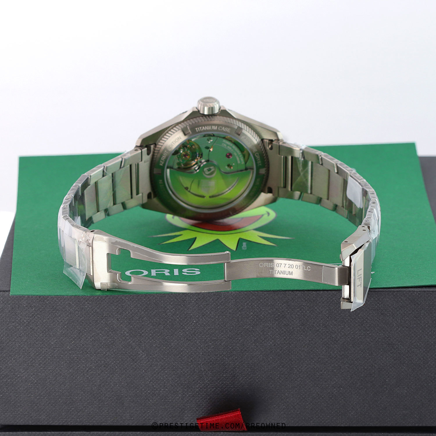 Pre-owned Oris ProPilot X Kermit Calibre 400 39mm 01 400 7778 7157-Set