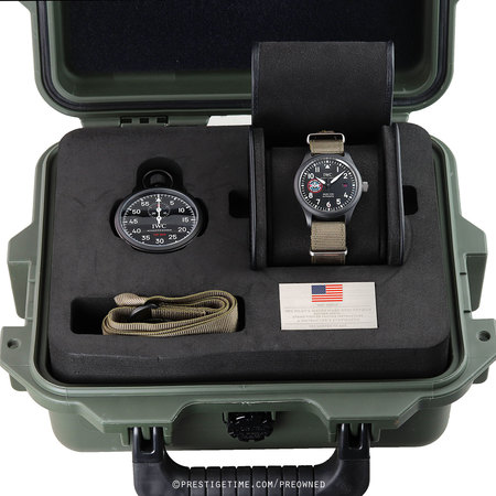 Pre-owned IWC Pilots Mark XVIII SFTI Top Gun Watch & Stopwatch IW324711